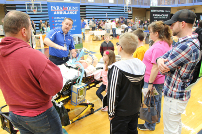 Paramount ambulances demostration to kids.